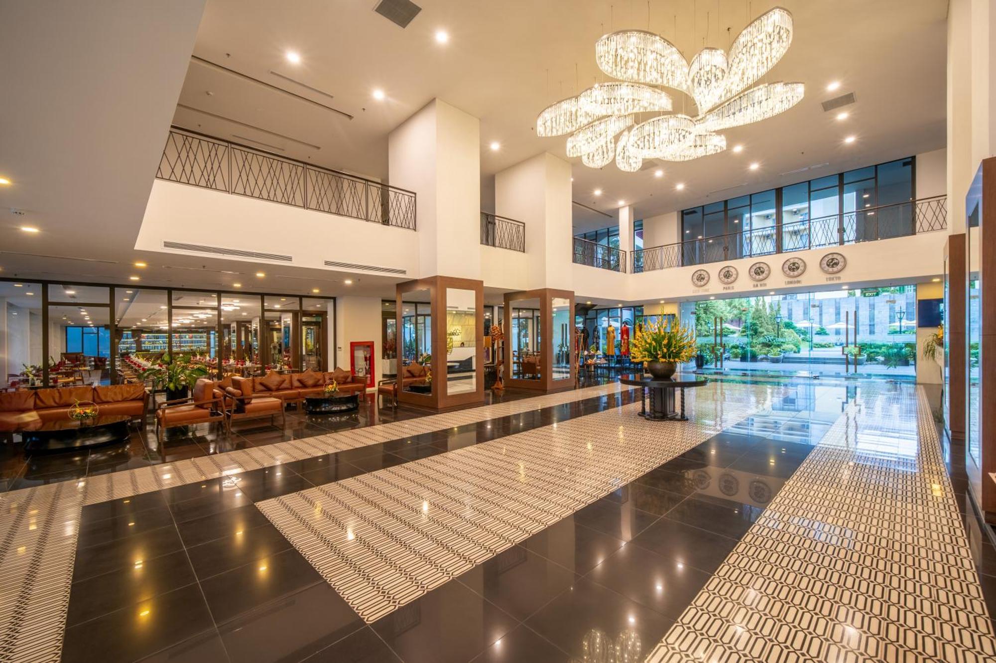 เซนนา เว้ โฮเต็ล Hotel ภายนอก รูปภาพ Lobby